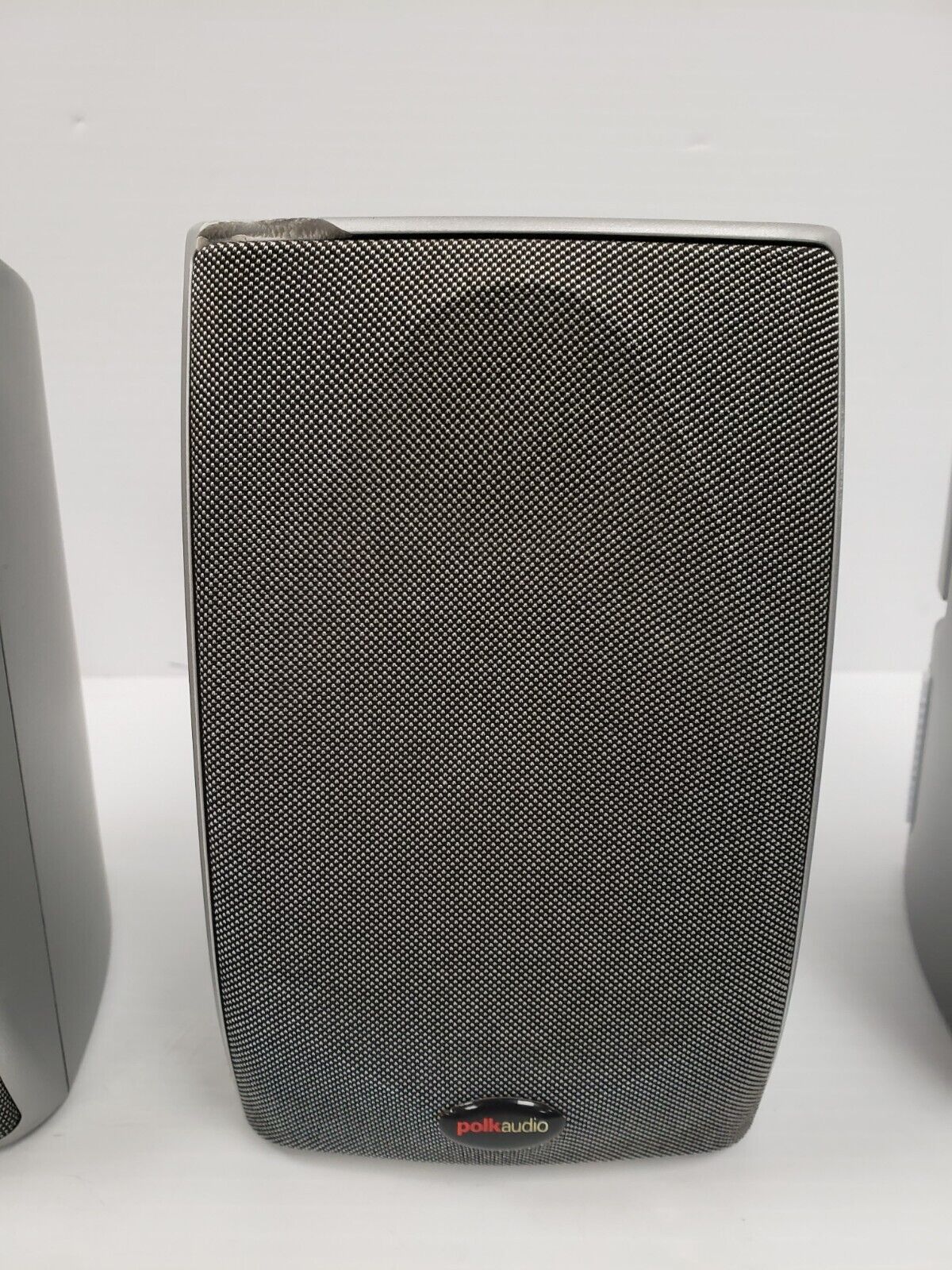 (47565-4) Polk RM2350 Speakers