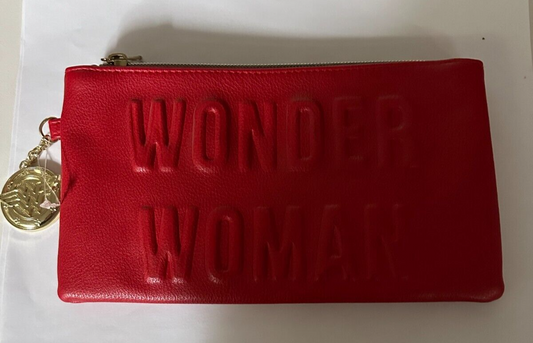 (LUP) Wonder Woman Amazon Princess Red Wristlet With Charm