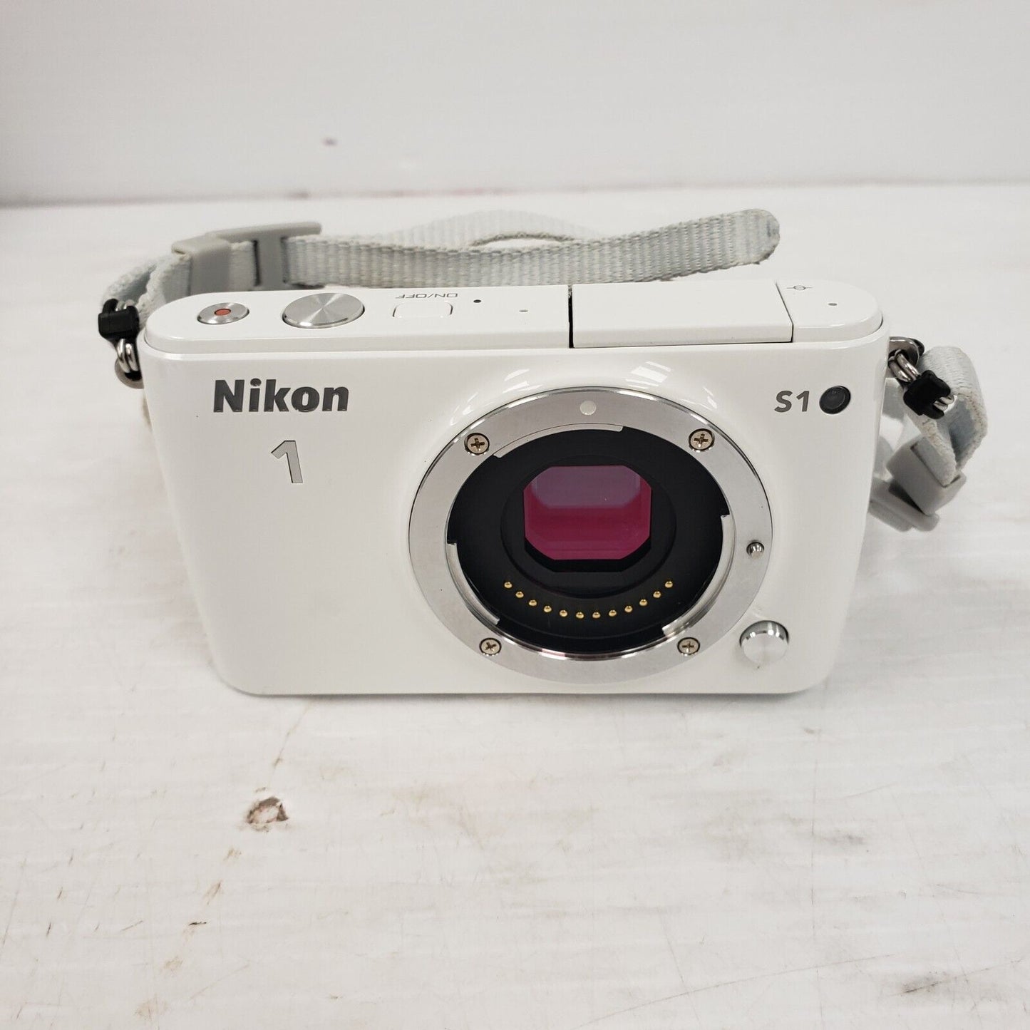 (I-31289) Appareil photo numérique Nikon SI