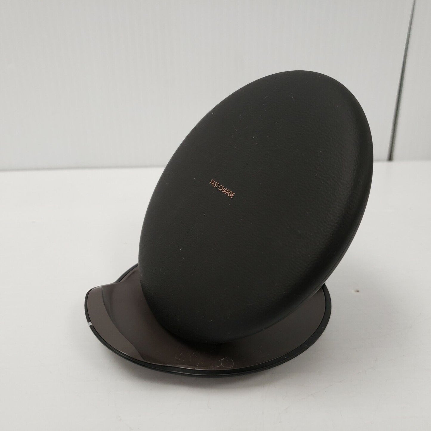 (8026-2) Samsung EP-PG 950  Wireless Charger