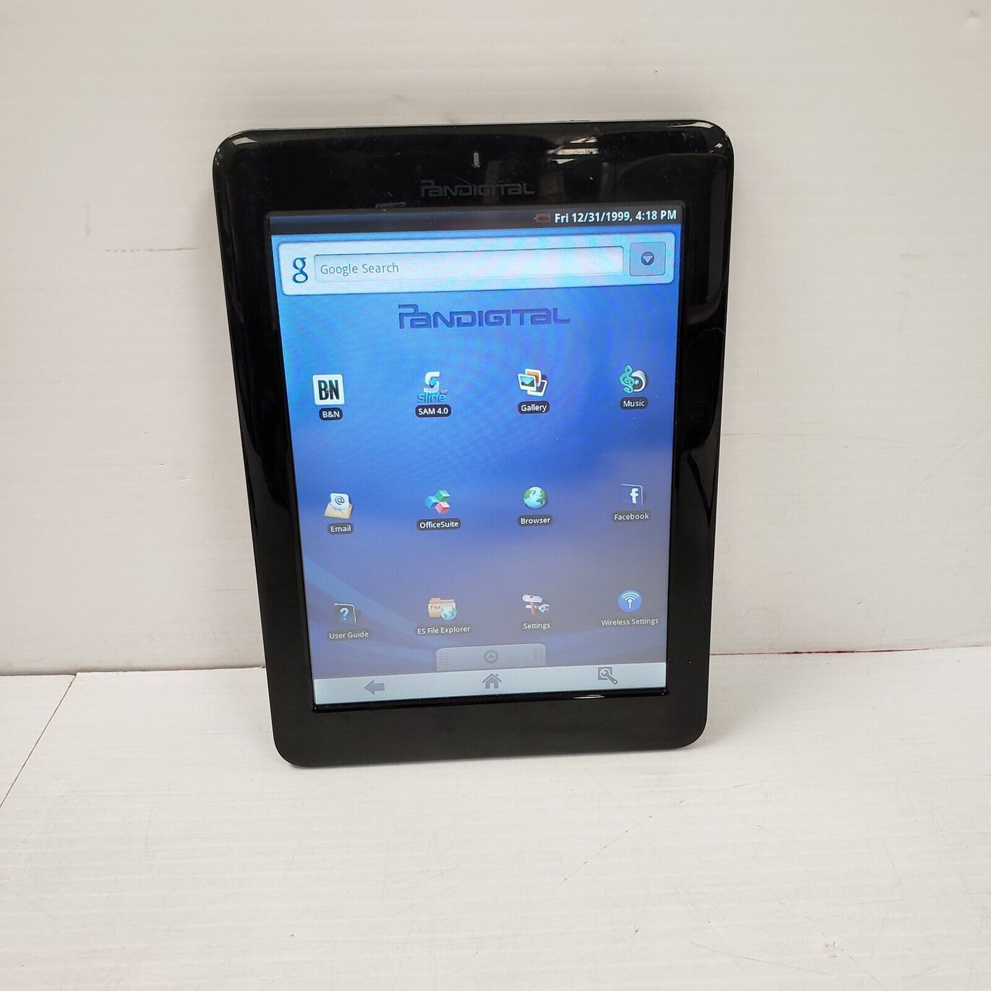 (I-14302) Pandigital RR7T2 eBook Reader