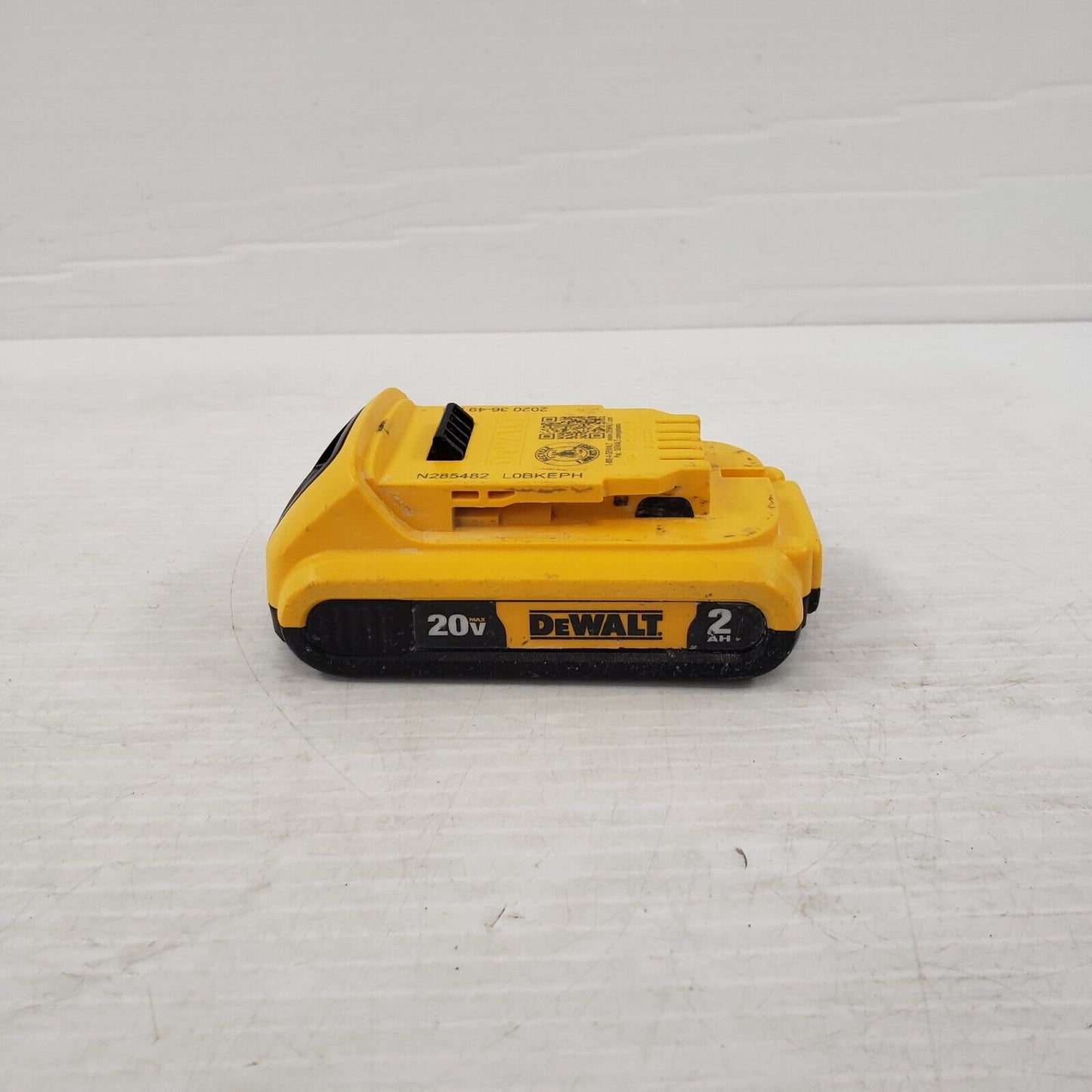 (I-34475) Dewalt DCB203 20V 2.0AH Battery