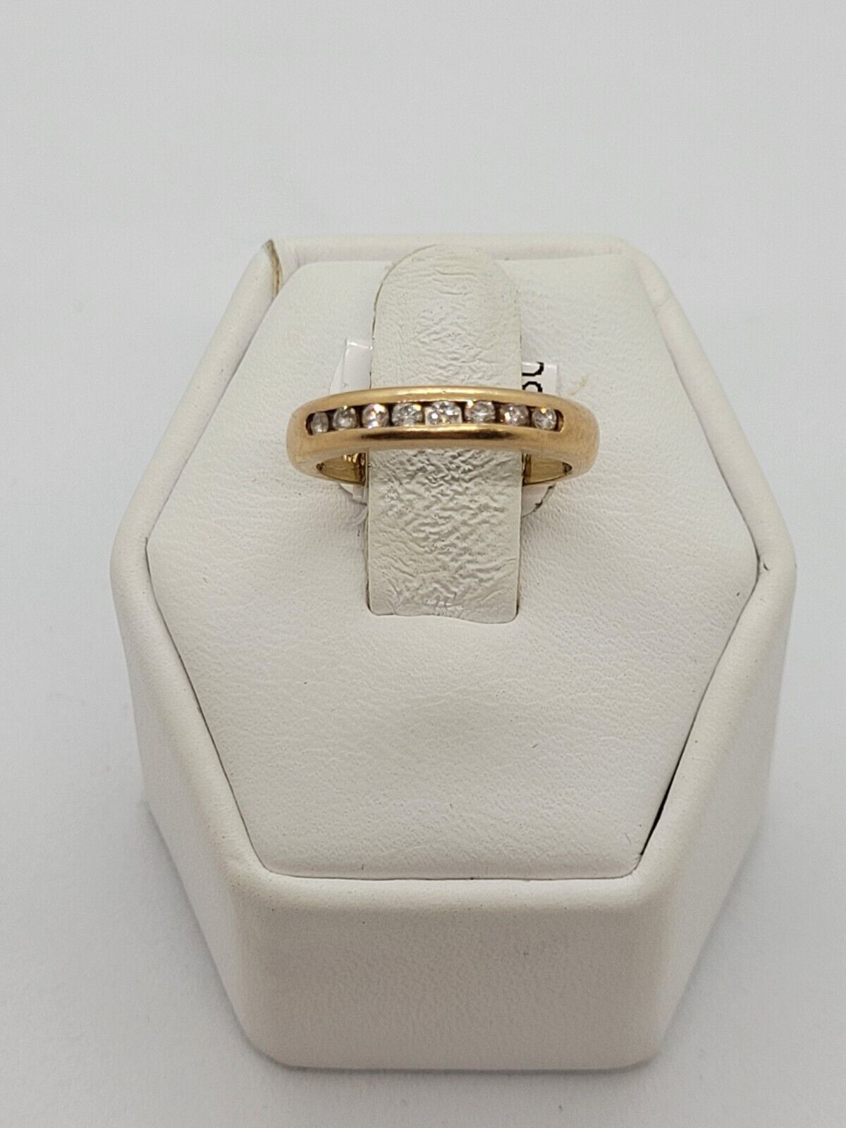 (NI-1980) Ladies 10K Diamond and Yellow Gold Ring