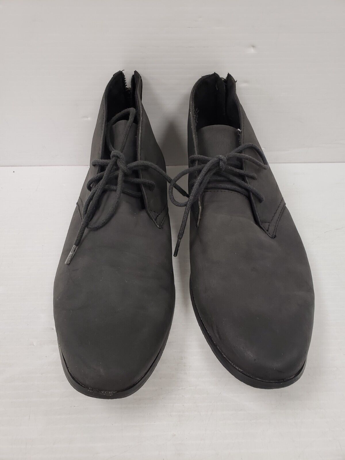 (21957-2) H&M Black Shoes - Size 8