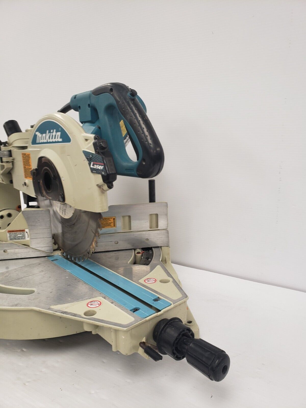 (I-30922) Makita LS1214L Miter Saw