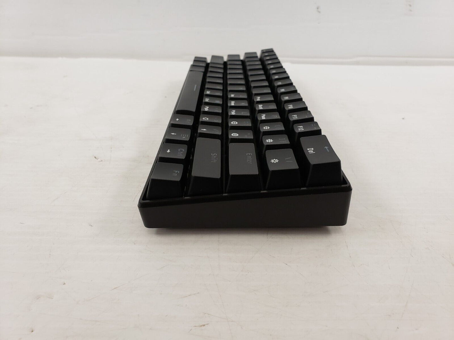 (43029-1) Clavier Black Shark SixGillK4