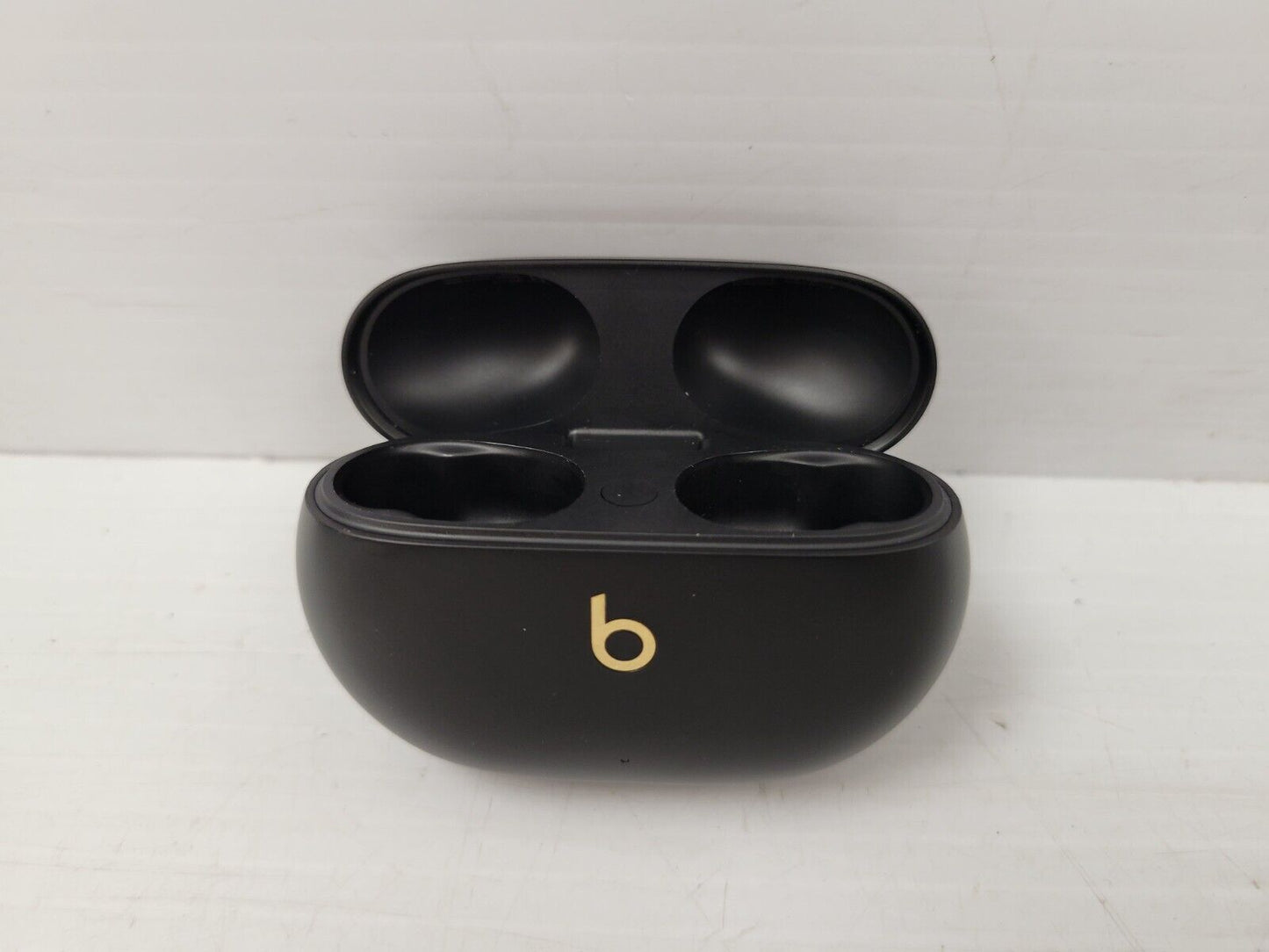 (52925-1) Beats Studio Buds+ Ear Buds