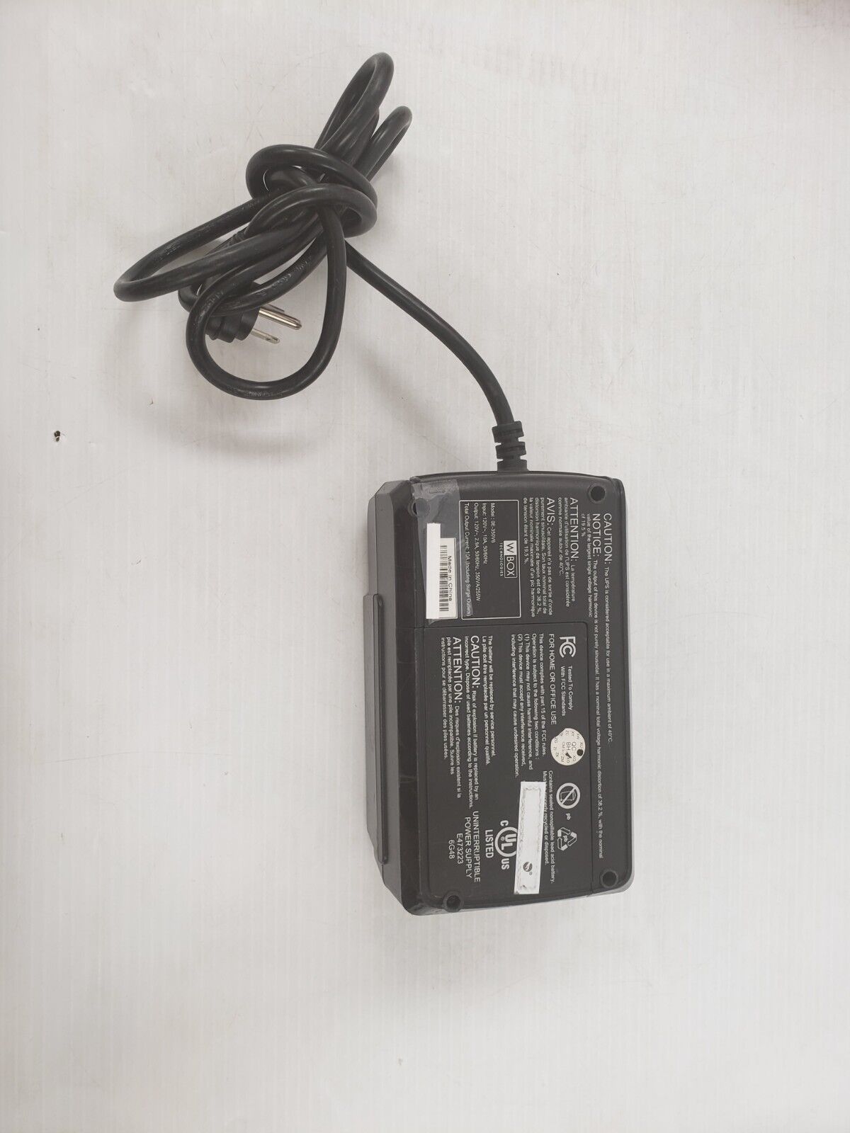 (I-27779) Protecteur de surtension W-Box Technologies 350 VA