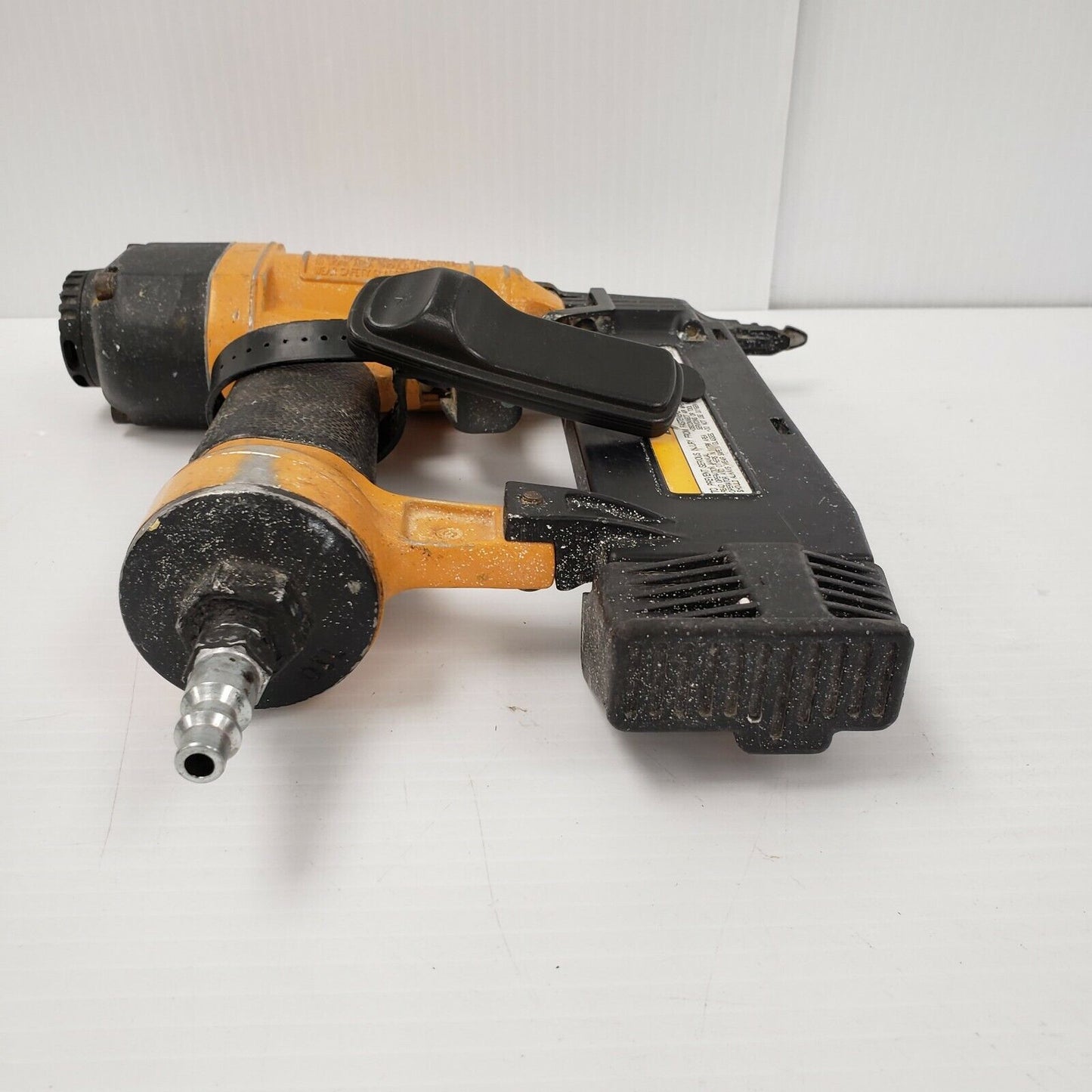 (17128-3) Bostitch SB1850BN Air Nailer