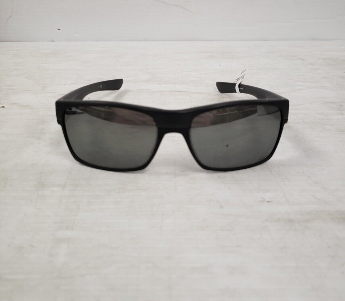 (37127-1) Oakley Two Face Sunglasses