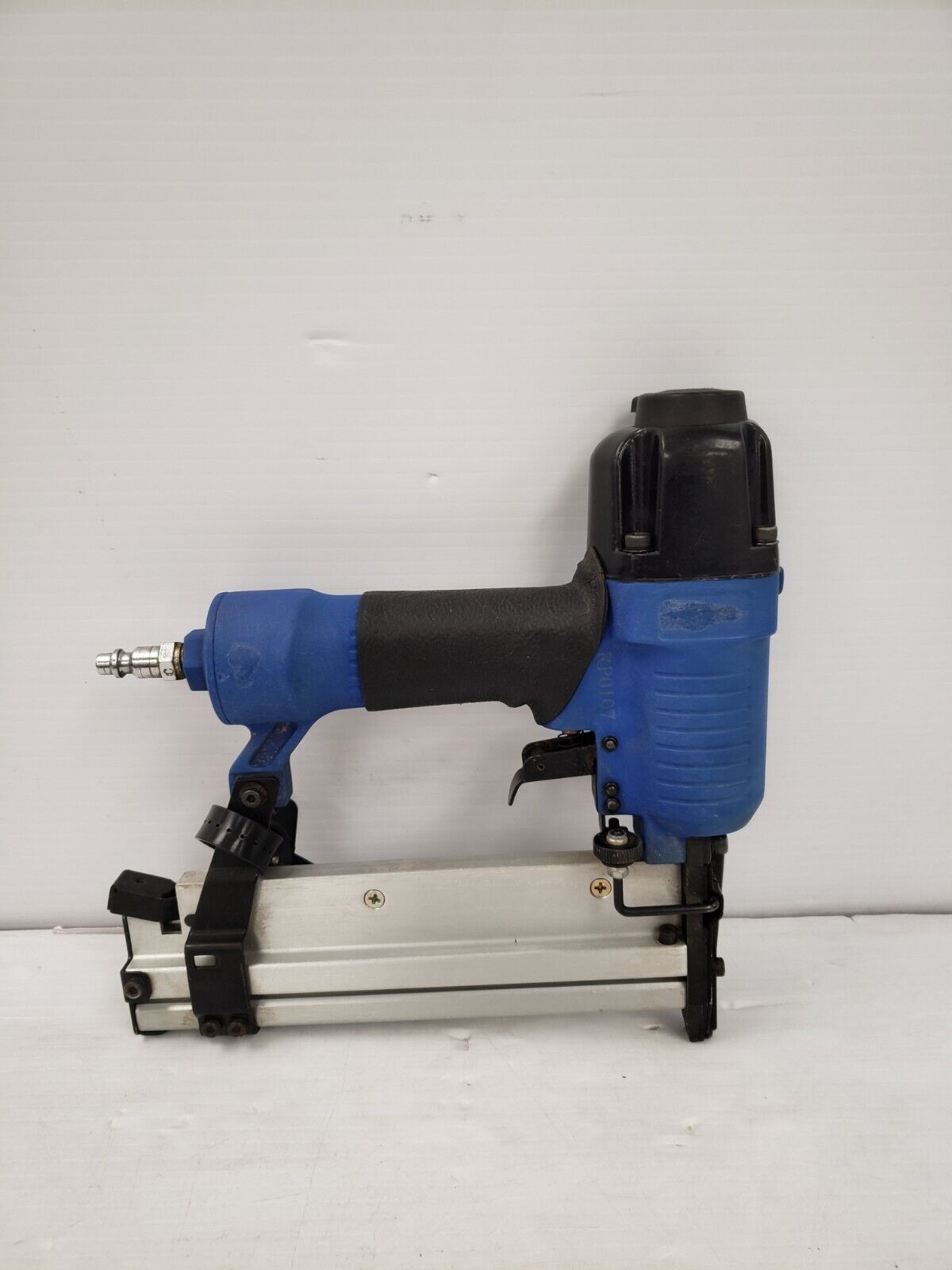 (33084-1) Campbell Hausfeld SB504000 Air Nailer