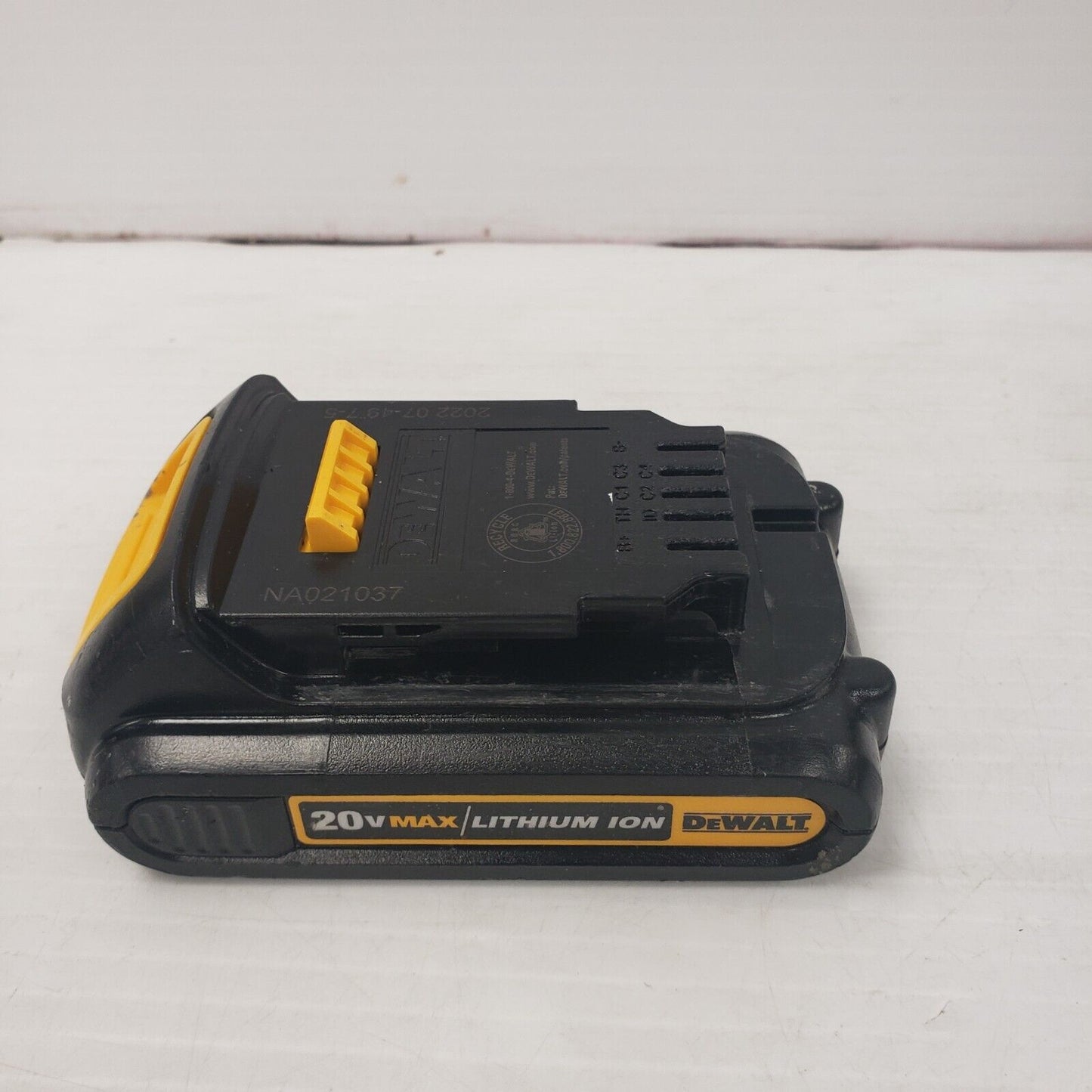 (36650-2) Perceuse Dewalt DCD708