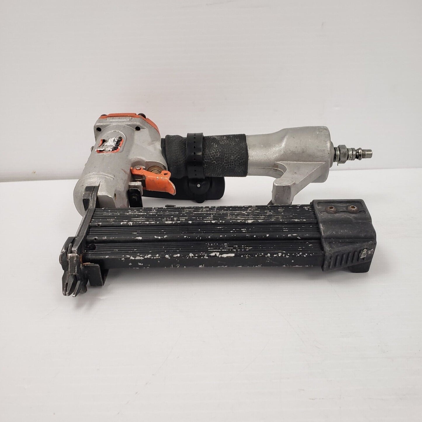 (29499-1) Paslode HP100 Air Nailer