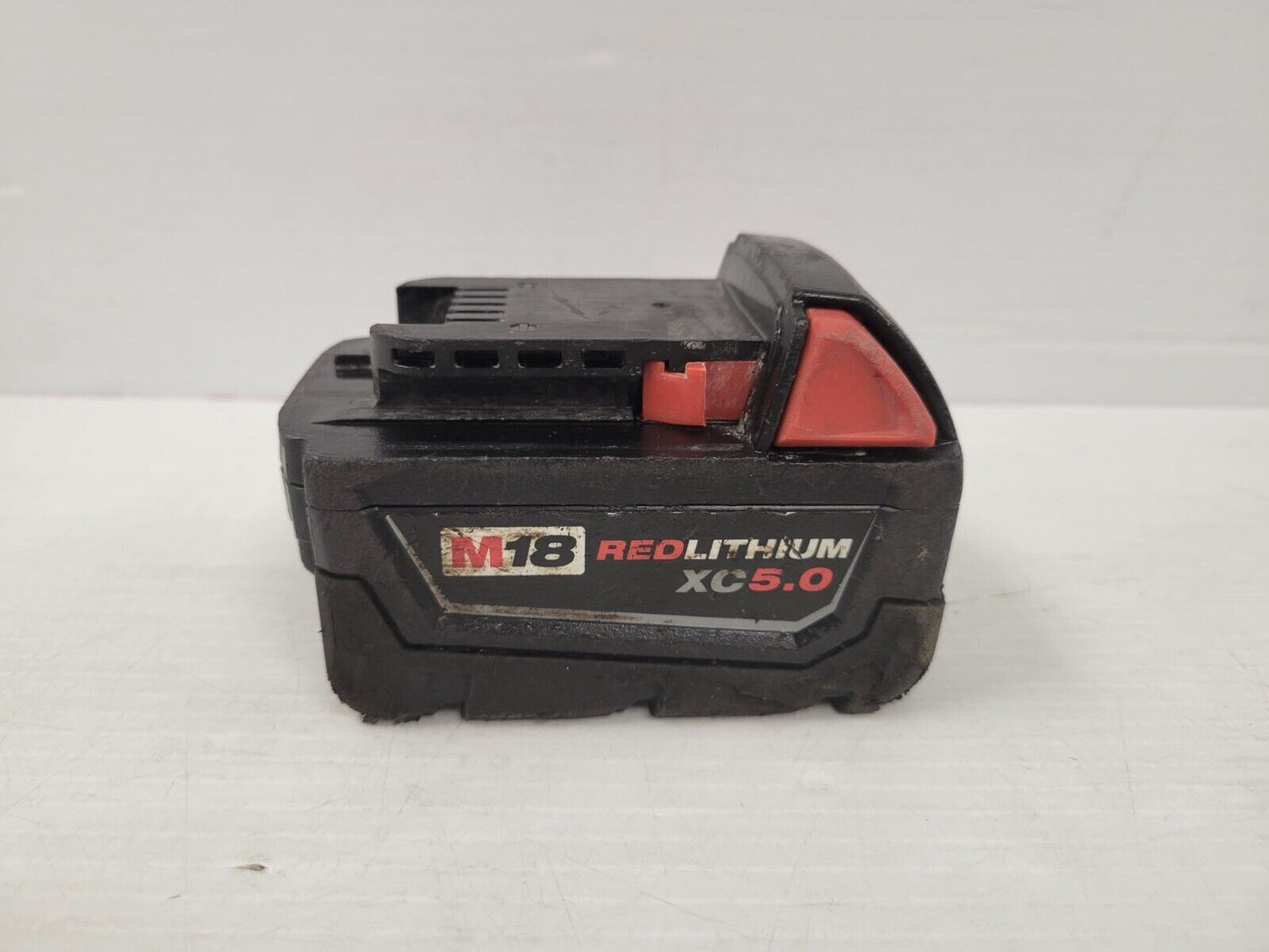 (52366-2) Milwaukee 2904-20 Hammer Drill