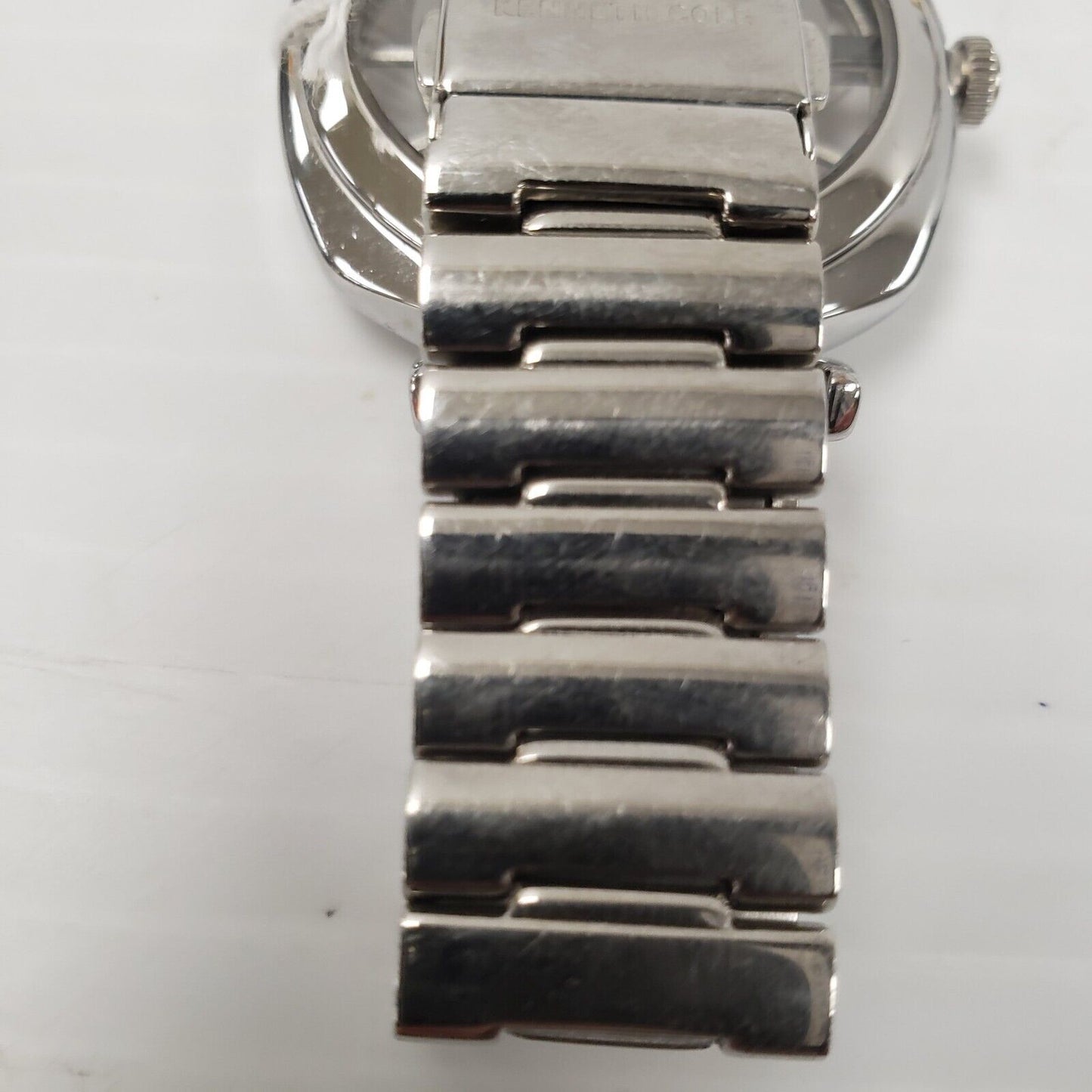 (28893-1) Kenneth Cole 15108M Watch